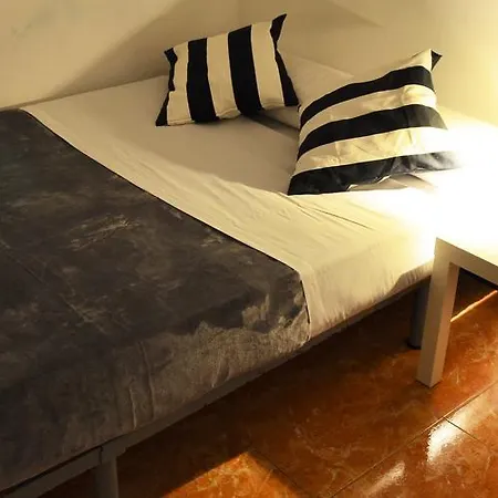 Mybedbcn Vandrarhem Barcelona